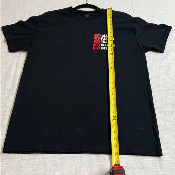 🌞 Gildan NWOT Black Shirt Sleeve Crew Neck Graphic T-Shirt with Front Pocket M - Picture 10 of 16